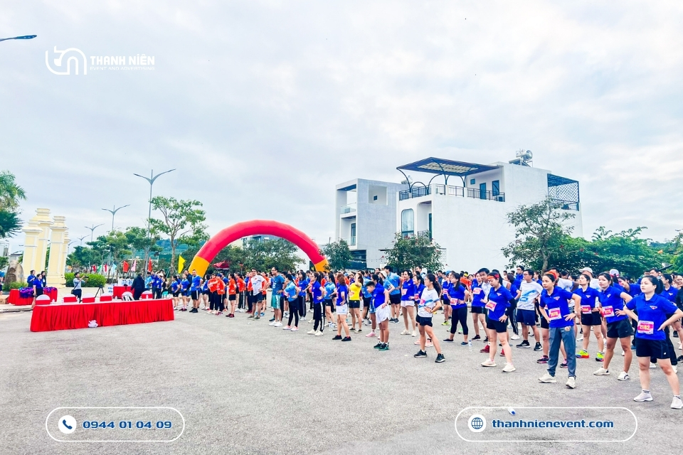 DỰ ÁN: Khơi Dậy Sức Trẻ Cùng Sự Kiện Giải Chạy Bộ “Khát Vọng Tuổi Trẻ” su kien giai chay bo 12