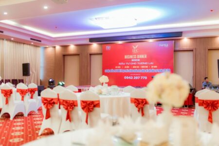 tổ chức hội nghị khách hàng